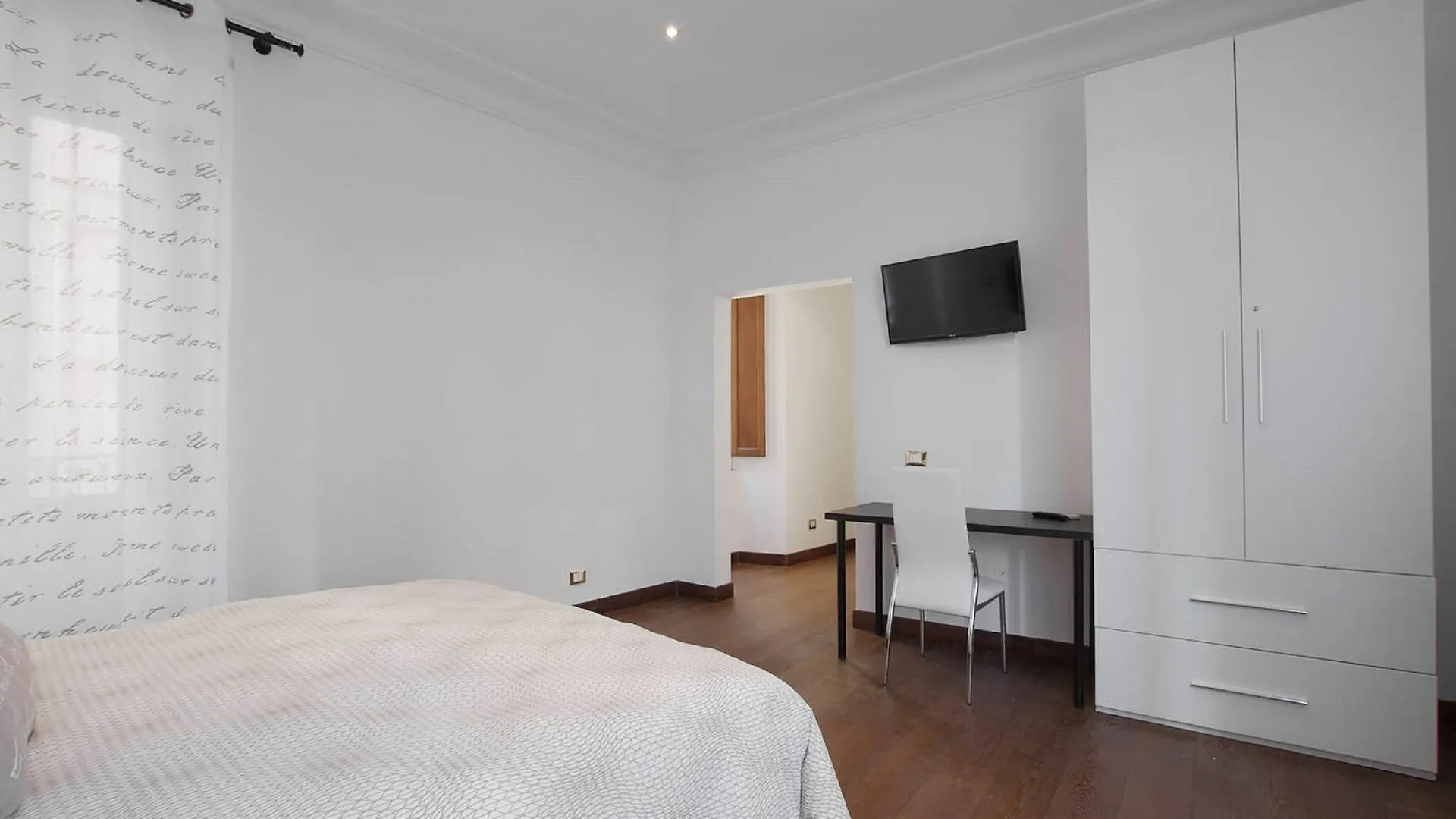 Central Rome Suites
