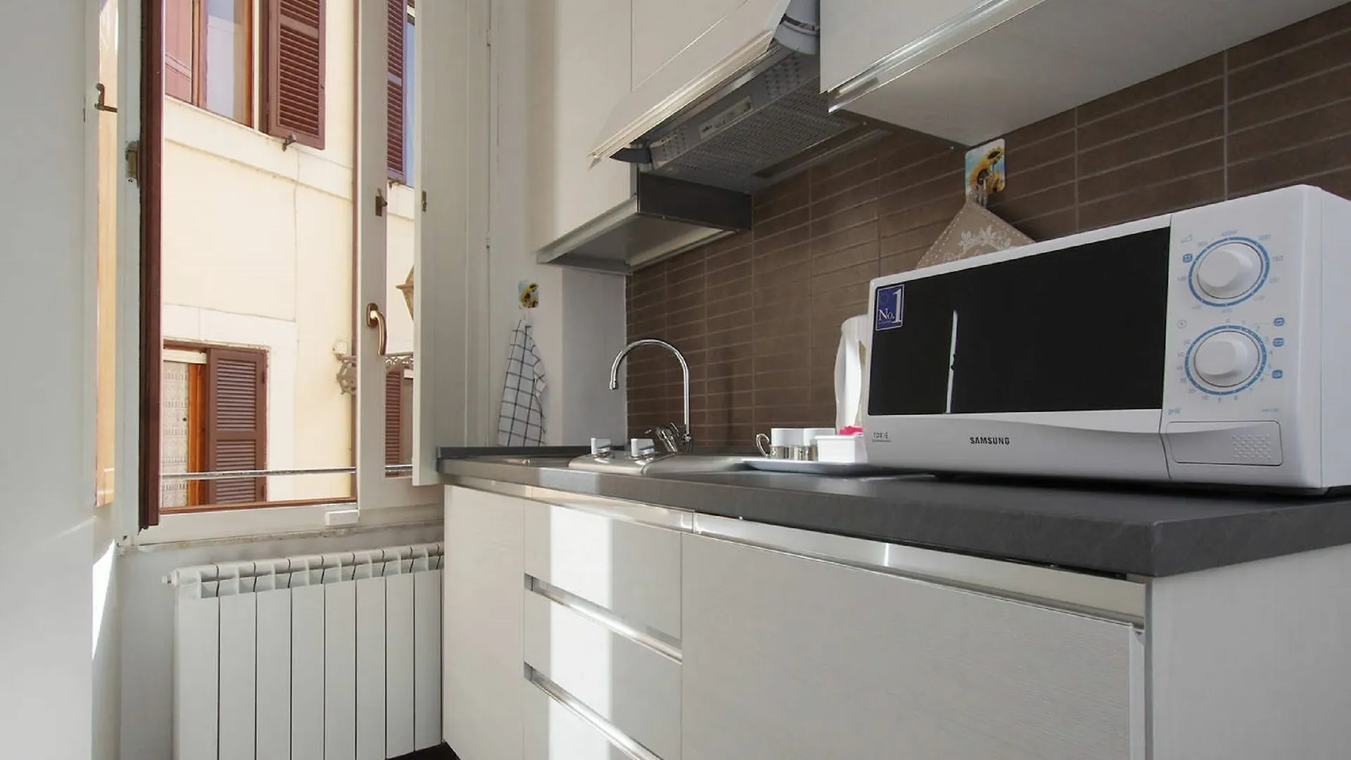 Central Rome Suites Apartment