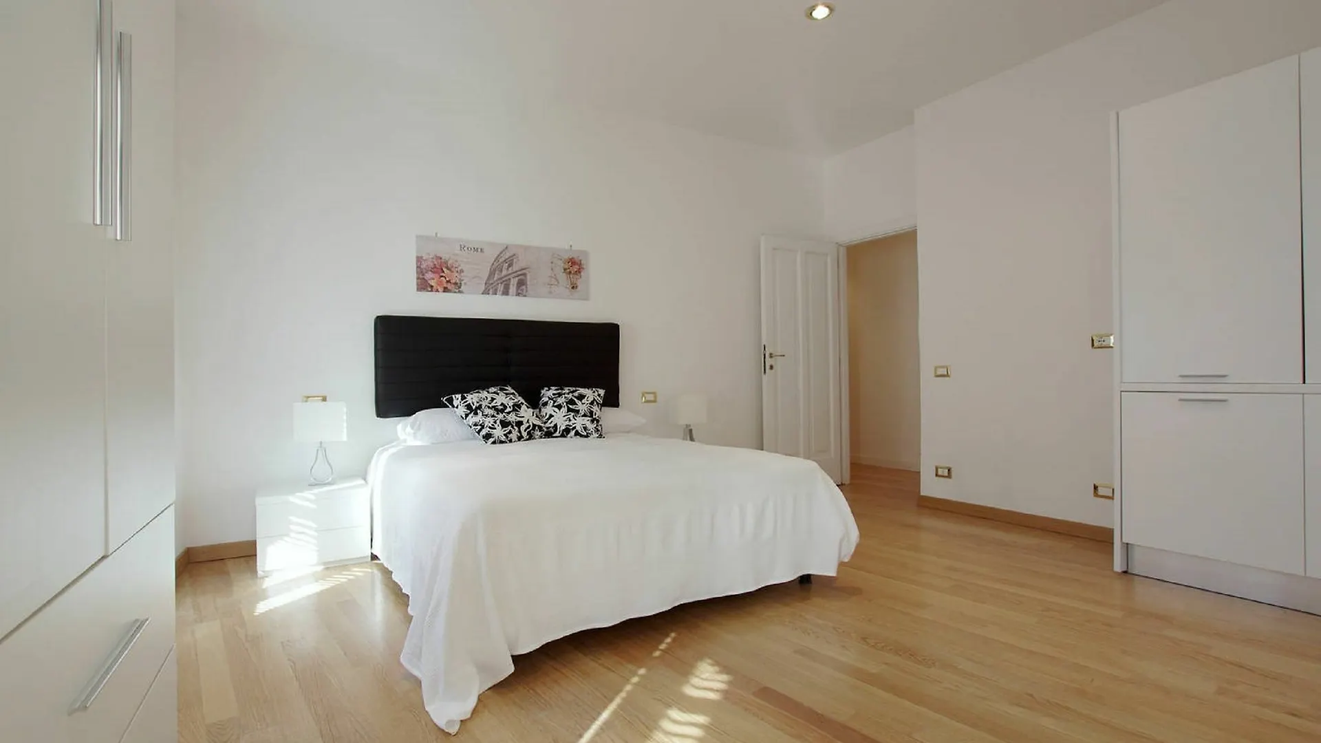 Central Rome Suites Apartment